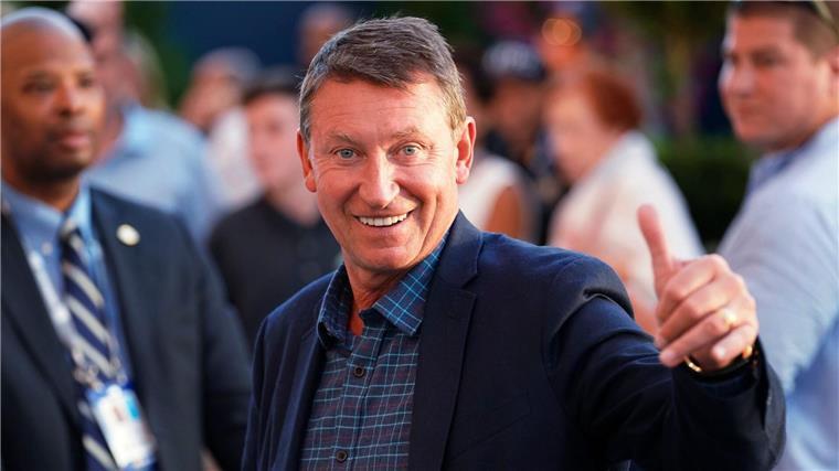 Owetschkins Ratgeber: Gretzky drückt Daumen für NHL-Rekord Kanadas Eishockey-Legende Wayne Gretzky drückt Alexander Owetschkin die Daumen.