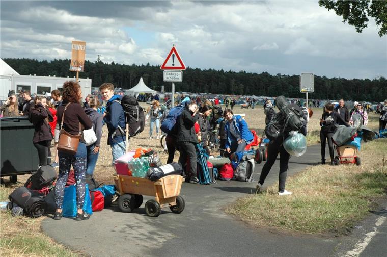 Tausende starten Donnerstag zum Hurricane Festival Kann losgehen: Etwa die Hälfte der Hurricane-Besucher reiste in den vergangenen Jahren am Tag vor dem Festivalbeginn an. Das dürfte auch dieses Mal so sein.