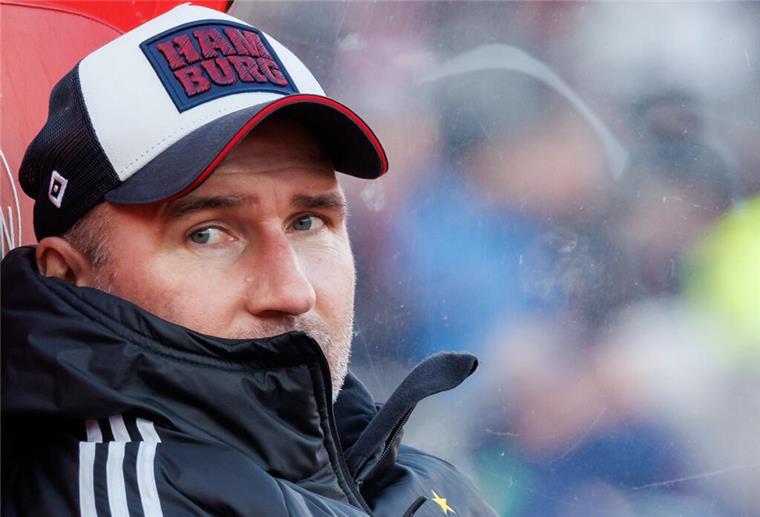 HSV-Trainer Tim Walter steht mächtig unter Druck Kann Tim Walter sein Jubiläum beim Spiel mit Schalke 04 genießen?