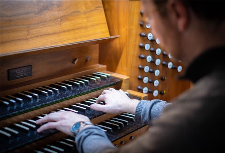 Kantor David Schollmeyer spielt am Sonnabend, 11. Dezember, die Orgel in der Großen Kirche.