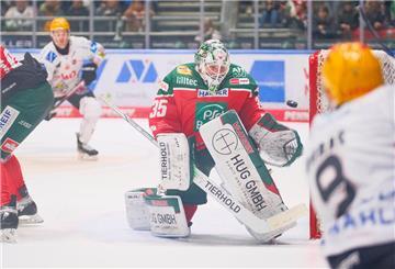 Kapitän Jan Urbas erzielte ein tolles Tor fast von der Grundlinie für die Fischtown Pinguins.