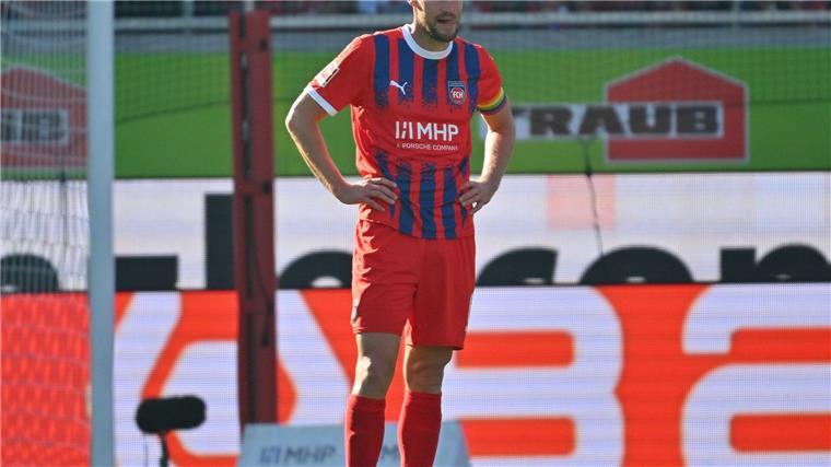 0:3 gegen Freiburg: Schmidt sieht Heidenheimer „Delle“ Kapitän Mainka ist nach dem 0:3 bedient.