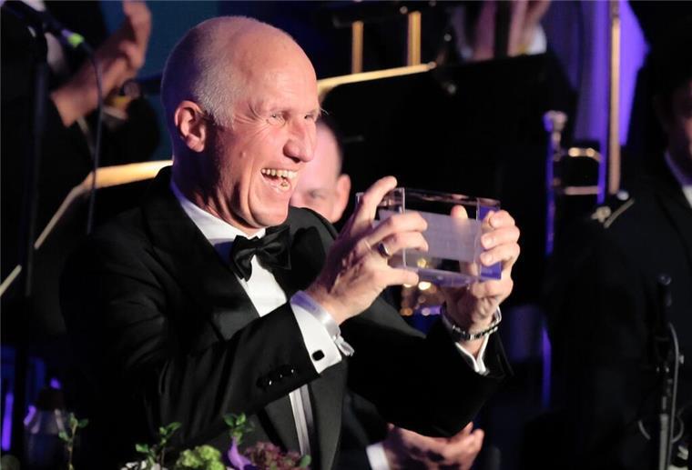 Kappeler erhielt den Preis am Abend beim Bundespresseball im Berliner Hotel Adlon