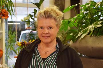 Karin Meißner-Brown betreibt in der Peterstraße in Nordenham eine Blumenboutique. Parallel dazu ist sie dabei, sich ein neues Geschäftsfeld zu erschließen. Auf Mallorca hat sie jetzt ein Hotel mit Floristik ausgestattet.
