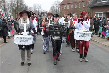 Karneval in Wehdel – da wird Lärm und Radau gemacht. Mit dabei ist wieder das „Music & Drum Corps Nordwind“ aus Leer.