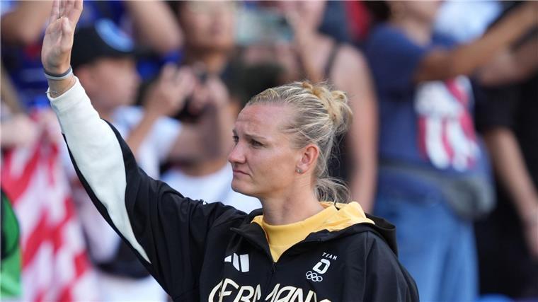 Kapitänin Popp tritt aus Nationalteam zurück Karriereende in der DFB-Auswahl: Alexandra Popp