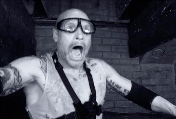 „Kasalla“: Thorsten Legat kämpft.