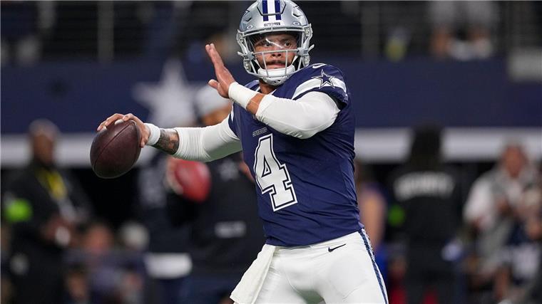 Kassiert wohl kräftig ab: Quarterback Dak Prescott von den Dallas Cowboys.