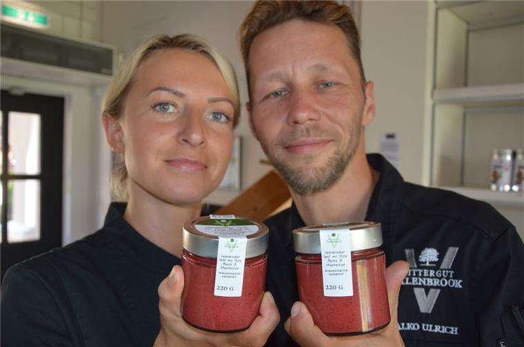 Katja Mücke und Falko Ulrich dürfen sich über die Auszeichnung zum "kulinarischen Botschafter" freuen. 
