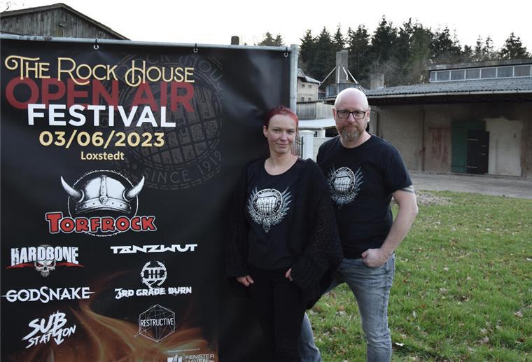 Rock-Festival auf Gutshof geplant: Torfrock sind der Headliner Katrin und Lars Hill