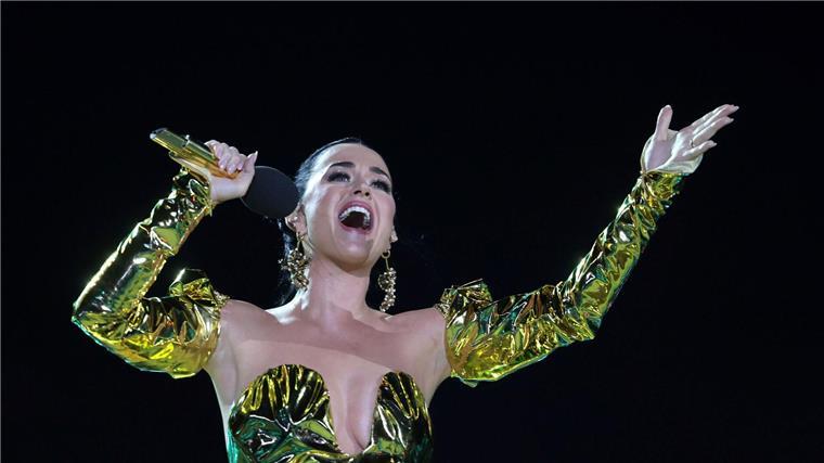 Katy Perry trennt sich für viel Geld von den Rechten an ihren fünf Hit-Alben.