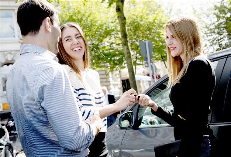 Kauf ohne Reue? Über Autos, die von einem Autoverleiher ausgemustert worden sind, gibt es verschiedene Meinungen. 