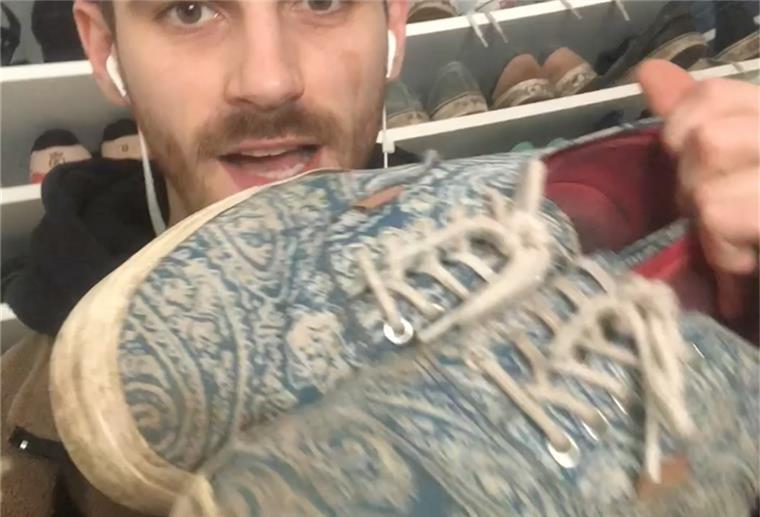 Kein zweites Schuh-Leben: Kliemanns Sneaker sind verbrannt worden Kein Comeback und auch kein Recycling gab es für diese zehn Jahre getragenen Vans von Fynn Kliemann. Die Rechercheaktion "Sneakerjagd" ergab: Sie wurden verbrannt.
