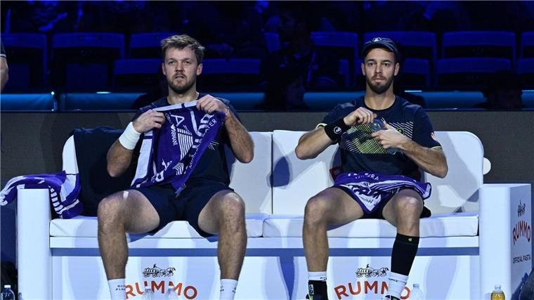 Starkes Comeback: Doppel Krawietz und Pütz im Endspiel Kevin Krawietz (l) und Tim Pütz (r) stehen im Endspiel des Tennis-Saisonfinals.