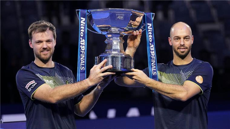 Kevin Krawietz und Tim Pütz reisen mit viel Selbstvertrauen zur Endrunde im Davis Cup.