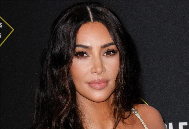 Kim Kardashian gewinnt gegen Hillary Clinton im Jura-Quiz Kim Kardashian, Reality-TV Star aus den USA
