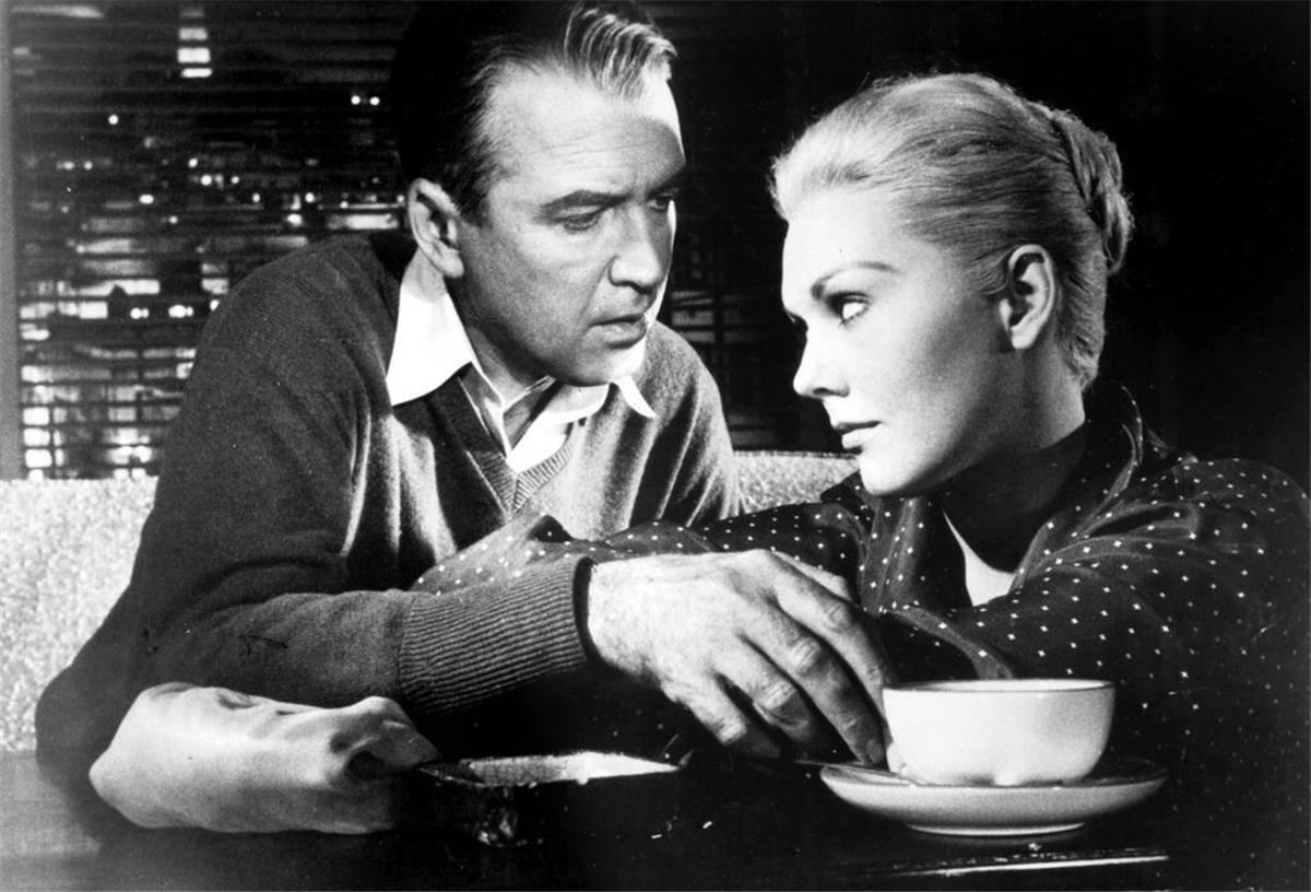 Kim Novak erhält Goldenen Löwen für Lebenswerk Kim Novak - hier im Hitchcock-Klassiker „Vertigo“ - erhält einen Goldenen Löwen für ihr Lebenswerk. (Archivfoto)