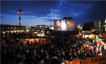 "Kino im Hafen" lockt jedes Jahr tausende Filmfreunde ins Schaufenster Fischereihafen.