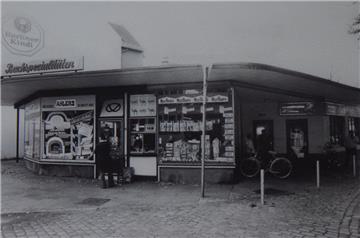 Kiosk an der Weserstraße. Heute steht dort ein Teil des Wulsdorf-Centers.  Foto:...