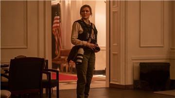 Kirsten Dunst in einer Szene des Films „Civil War“.