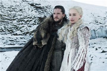 Kit Harington als Jon Snow und Emilia Clarke Daenerys Targaryen in einer Folge der achten Staffel von Games of Thrones.