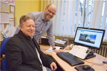 KLA-Schulleiter Peter Reckemeyer (links) und Thorsten Froebe, Leiter des Beruflichen Gymnasiums, freuen sich schon auf den Start des neuen Profils. 