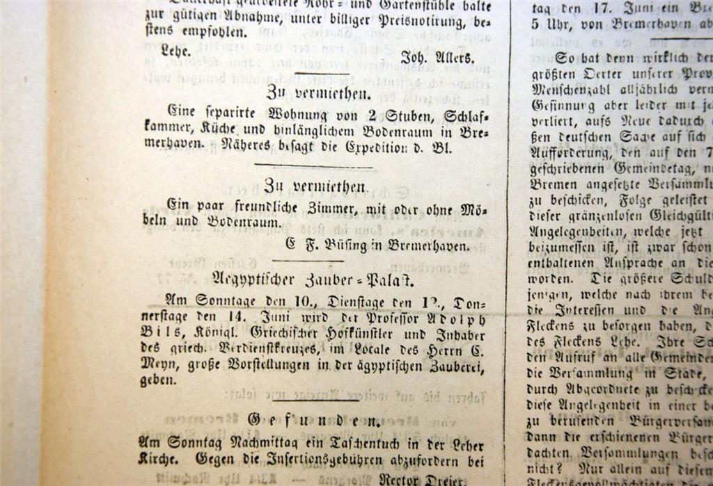 Kleinanzeigen im  „Mittheiler an der Unterweser“. Foto Rabbel/Quelle Stadtarchiv