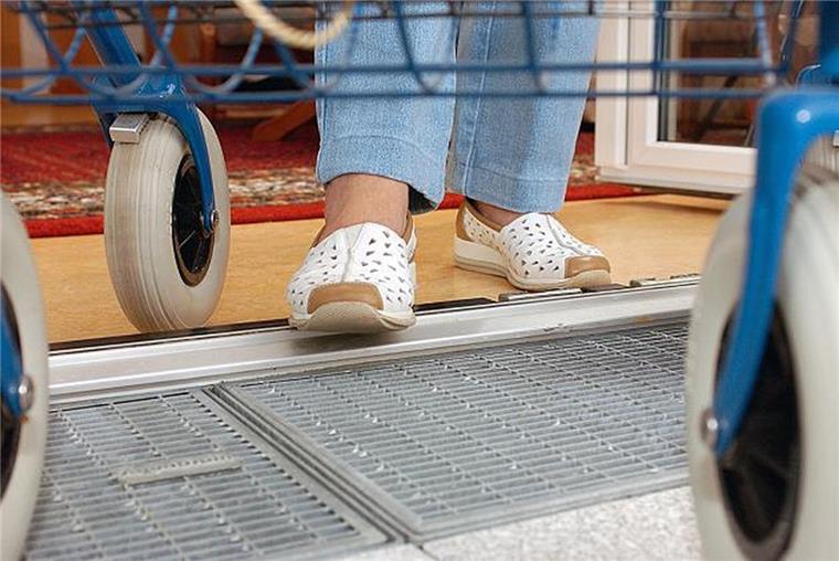 Kleine Tipps, die Großes bewirken können: Die Wohnberater gaben beim Neujahrsfrühstück des Zevener Landfrauenvereins Tipps, wie mit wenig Aufwand ein Haus oder eine Wohnung altersgerecht umgebaut werden kann.