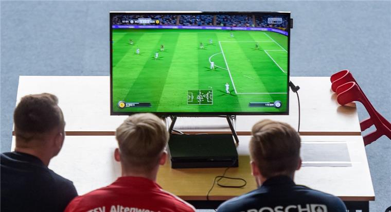 Klicken statt kicken: Beim „NFV-E-Soccer-Cup“ im Januar soll der Klassiker unter den Fußball-Simulationen gespielt werden – und das ist FIFA 19.