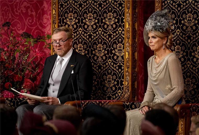Niederlande feiern „Prinsjesdag“ mit allen Prinzessinnen König Willem-Alexander verliest mit Königin Maxima an seiner Seite die Thronrede.