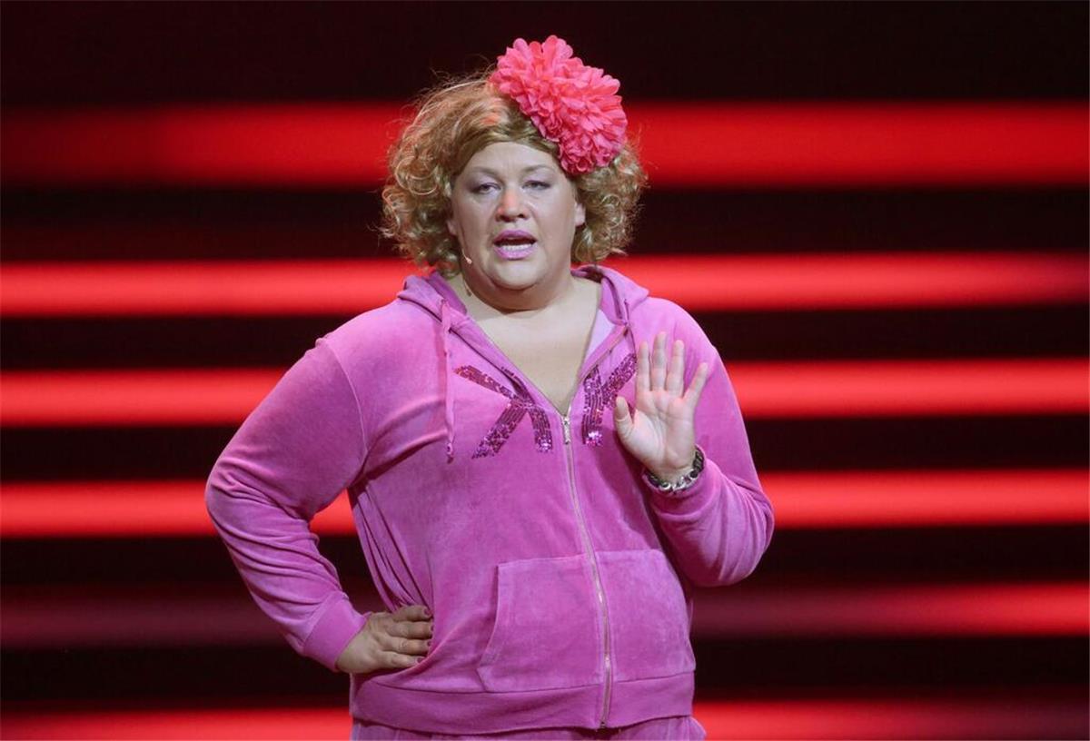 Cindy aus Marzahn würde sich über mehr Raab im TV freuen Komikerin Ilka Bessin alias Comedian Cindy hätte gerne mehr von Stefan Raab im Fernsehen.