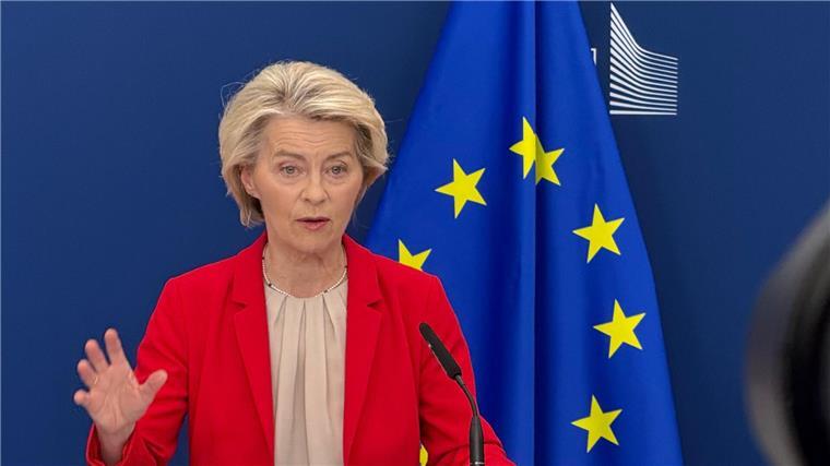 Kommisionspräsidentin von der Leyen: Die Digitalbranche fürchtet, dass die EU ihr Digitalgesetz im Zollstreit mit den USA lockert (Archivbild)