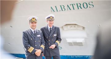 Kreuzfahrt-Quartett in Bremerhaven: Vier Kreuzfahrtschiffe legen an der Columbus...