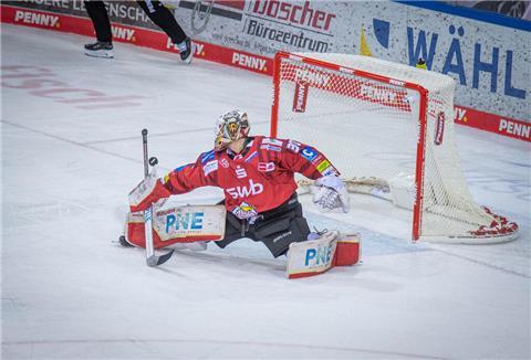 Kristers Gudlevskis von den Fischtown Pinguins ist zum besten Torhüter der DEL gekürt worden.