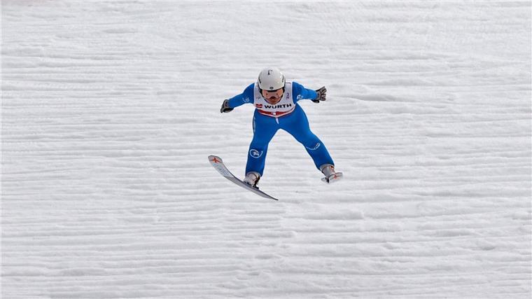 Skispringerin nackt vor Arzt: „Fühlte sich eklig an“ Kritisiert die Kontrolle durch den Arzt: Paige Jones.