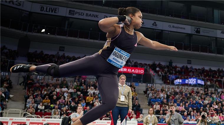 Kugelstoß-Olympiasiegerin Yemisi Ogunleye setzte sich in Düsseldorf durch.