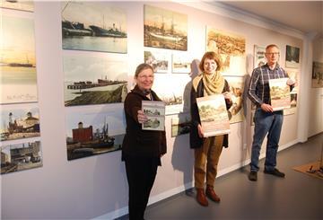 Laden dazu ein, in der Ausstellung „Stadt-Land-Fluss“ auf eine Reise in das historische Brake zu gehen (von links): Museumsleiterin Dr. Christine Keitsch sowie die Museumsmitarbeiter Kirsten Lüpke und Michael Röben.