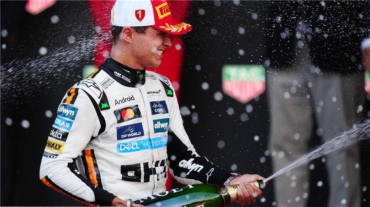 Lando Norris: Zwischen WM-Traum und Social-Media-Flucht Lando Norris kann endlich wieder feiern.