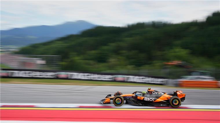 Lando Norris rast der Konkurrenz in Spielberg davon.