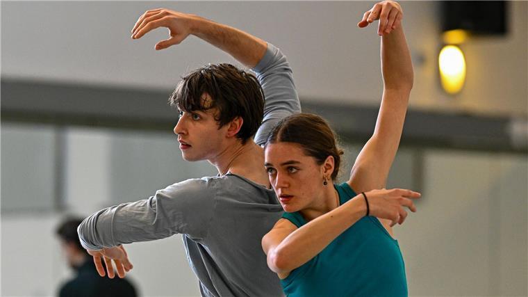 Lange war die Ballettwelt von toxischen Körperbildern und kritischen Trainingsmethoden überschattet. Nun soll der Fokus auf dem Wohl der Tänzer liegen.
