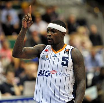 Larry Gordon kam in Würzburg auf zwei Punkte und ärgerte sich wie der Rest der Teams über die Niederlage in Würzburg. Foto Scheschonka
