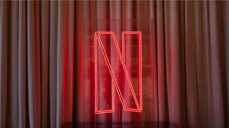 Mobilfunk-Studie: Deutschland-Spiele drücken Netflix-Nutzung Laut einer Studie des Mobilfunkanbieters Vodafone geht die Netflix-Nutzung während den Spielen der Fußball-EM zurück.