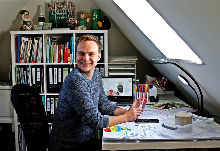 Lehrer Arne Meseke von der Oberschule Langen gibt Tipps, wie das Lernen zu Hause am besten funktionieren kann.