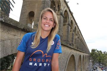 Lena Petermann auf Torejagd: Die Otterndorferin brennt darauf, mit ihrem neuen Verein HSC Montpellier um die Top-Plätze der französischen Liga mitzuspielen.