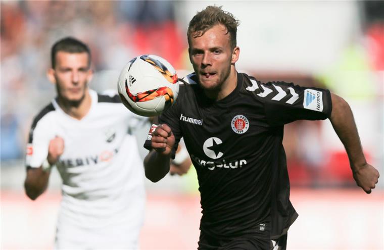 Lennart Thy hat vergangene Saison beim FC St. Pauli für Furore gesorgt, nun will er sich beim SV Werder Bremen durchbeißen.