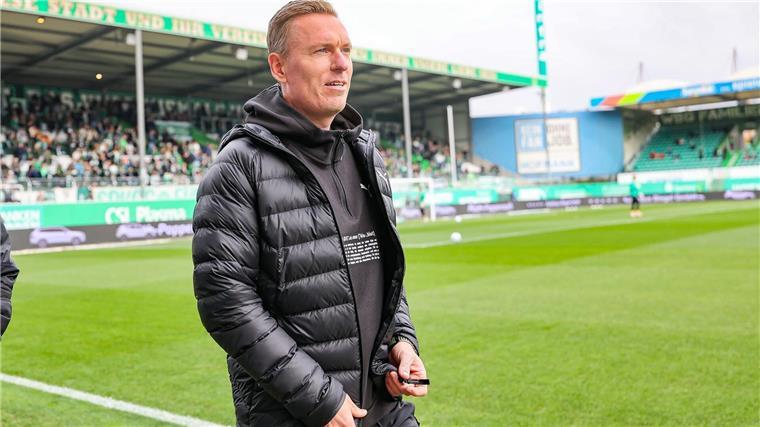Nächstes Fürther Heim-Fiasko - 1:5 gegen Darmstadt Leo Haas erlebt eine enttäuschende Heimpremiere in Fürth.