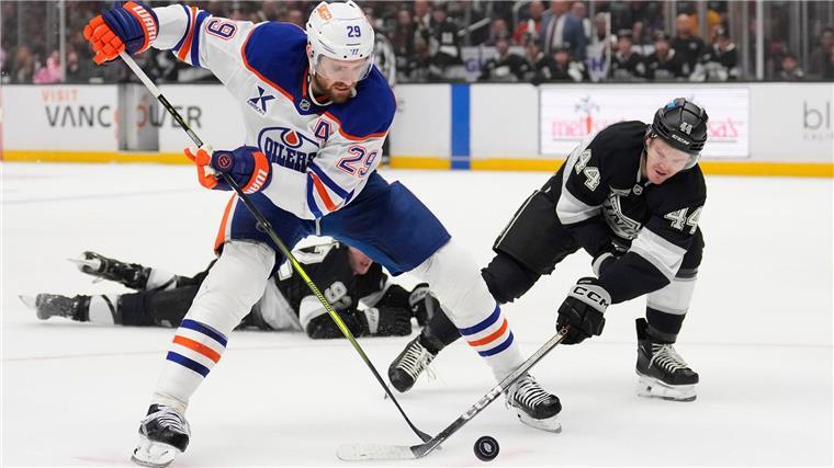 Draisaitl verliert - Grubauer-Team siegt nach Aufholjagd Leon Draisaitl leitete die Führung für Edmonton ein, verlor mit den Oilers aber noch.