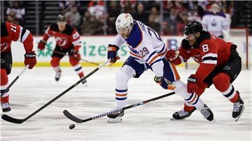 Leon Draisaitl setzt seine Scorer-Serie in der NHL fort.