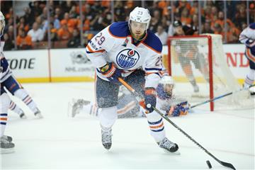 Leon Draisaitl spielt bei den Edmonton Oilers in der NHL. Jetzt soll der Deutsche der Nationalmannschaft helfen.