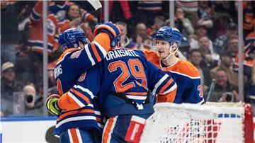 Leon Draisaitl trifft doppelt und führt die Torschützenliste der Liga mit 40 Toren an.